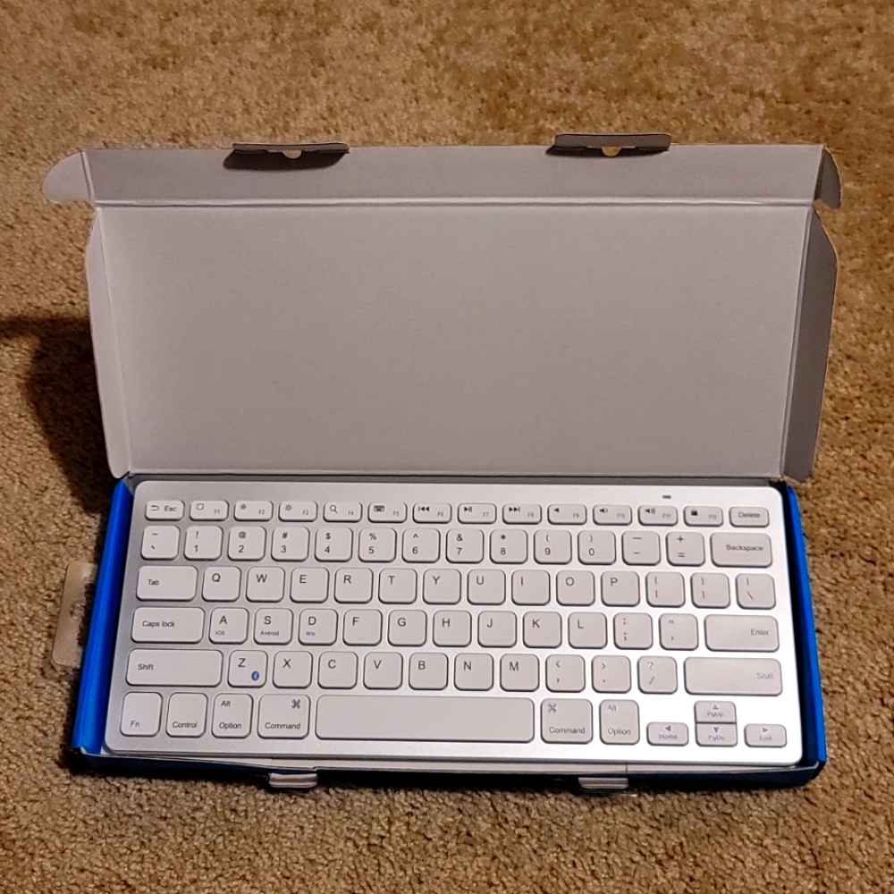 Anker ultra slim Bluetooth wireless keyboard